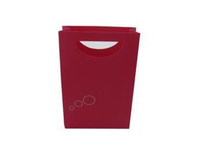 Sac cadeau en carton avec poignée découpée